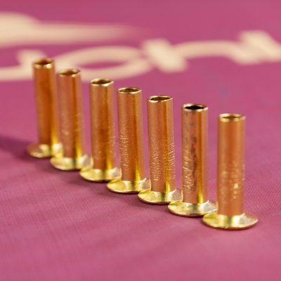 좋은 가격 6X26 HOWO SHACMAN FAW DONGFENG PARTS rivet을 위해 온라인으로