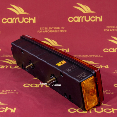 Quality Carruchi Brand Right rear taillight Shacman Auto Delong F3000 Chassis Electrical Accessories  1.6KG for Truck factory